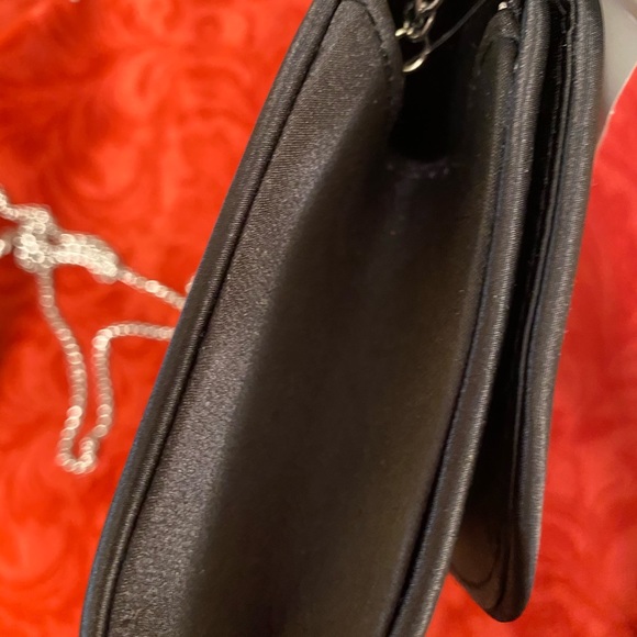 Adrianna Papell clutch - Picture 3 of 5